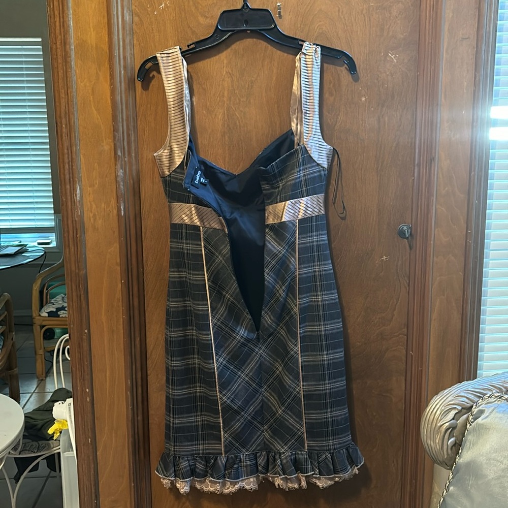 Bebe Patterned Dress - Picture 2 of 2